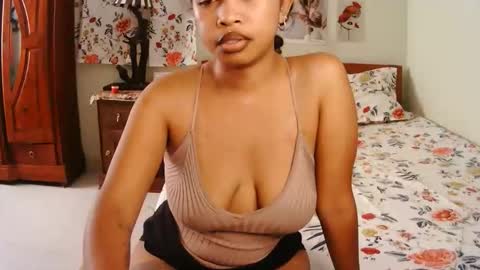 Snapshot of miel_07 chatting on 04/29/26, 06:39 miel_07 online show from 04/29/26, 06:39
