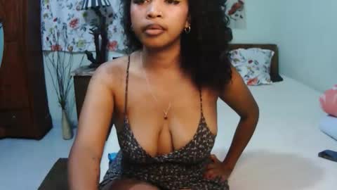 Snapshot of miel_07 chatting on 05/17/26, 08:12 miel_07 online show from 05/17/26, 08:12