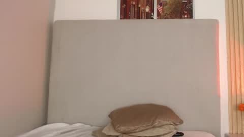 Snapshot of miel_alisha chatting on 01/31/26, 07:11 miel online show from 01/31/26, 07:11