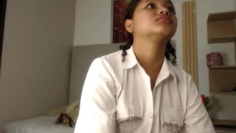 Snapshot of miel_alisha chatting on 02/11/26, 12:10 miel online show from 02/11/26, 12:10