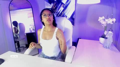 Snapshot of miel_ambar chatting on 05/11/26, 01:17 miel_ambar online show from 05/11/26, 01:17