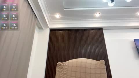 Snapshot of mieshasegura chatting on 12/04/25, 04:16 Mia online show from 12/04/25, 04:16