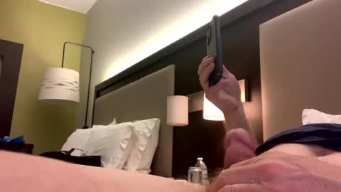 miggie001 online show from 01/26/25, 02:35