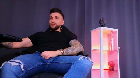 MightyAaron online show from 02/11/25, 09:14