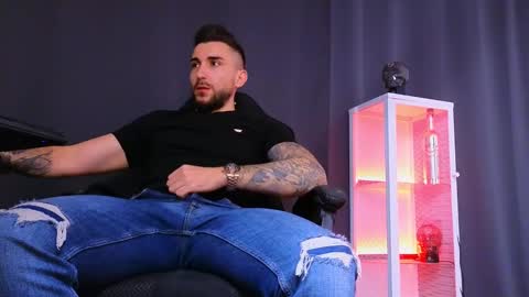 MightyAaron online show from 02/23/25, 01:21