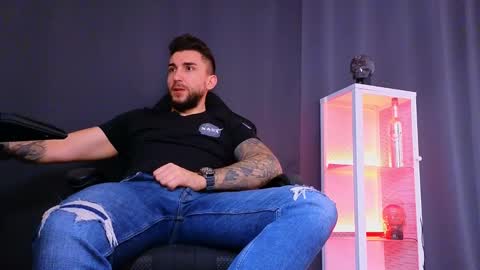 MightyAaron online show from 03/07/25, 06:46