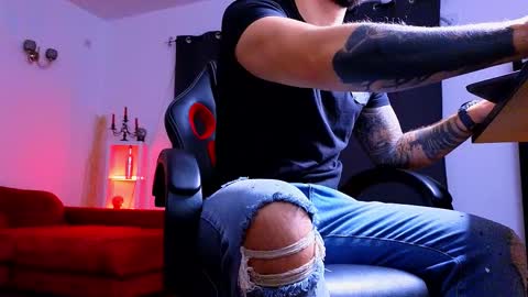 MightyAaron online show from 10/13/25, 02:33