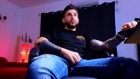 MightyAaron online show from 10/18/25, 05:21