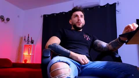 MightyAaron online show from 11/26/25, 03:40