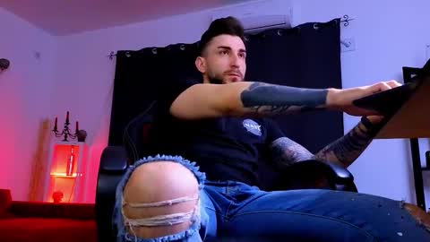 MightyAaron online show from 03/19/26, 03:43