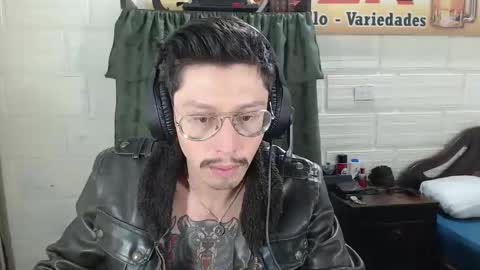 Snapshot of miguel__98 chatting on 04/03/26, 12:36 Miguel Independent Model online show from 04/03/26, 12:36