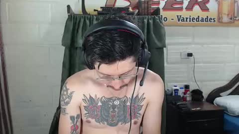 Snapshot of miguel__98 chatting on 04/10/26, 03:23 Miguel Independent Model online show from 04/10/26, 03:23