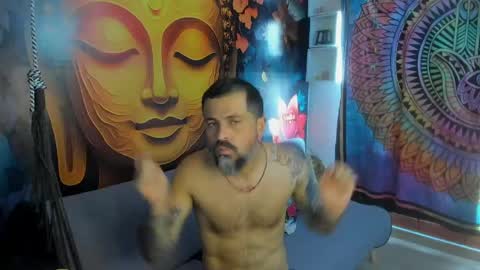 Snapshot of miguel_angeel_ chatting on 05/26/26, 02:02 Miguel Angel online show from 05/26/26, 02:02
