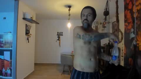 Snapshot of miguel_angeel_ chatting on 05/30/26, 02:25 Miguel Angel online show from 05/30/26, 02:25
