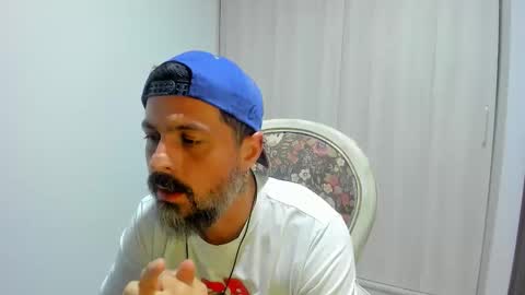 Snapshot of miguel_angeel_ chatting on 06/07/26, 03:10 Miguel Angel online show from 06/07/26, 03:10