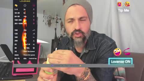 Snapshot of miguel_angeel_ chatting on 06/19/26, 07:17 Miguel Angel online show from 06/19/26, 07:17