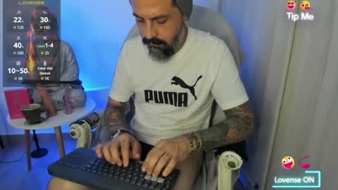 Snapshot of miguel_angeel_ chatting on 07/27/26, 04:25 Miguel Angel online show from 07/27/26, 04:25