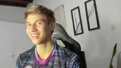 Miguel Hernandez online show from 02/25/25, 12:14