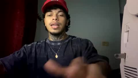 miguelvl01 online show from 10/05/25, 09:07