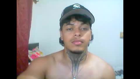 miguelvl01 online show from 11/29/25, 07:22