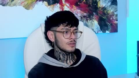 Snapshot of mihailleroy chatting on 02/12/25, 04:33 MIHAIL LEROY finally independent model online show from 02/12/25, 04:33