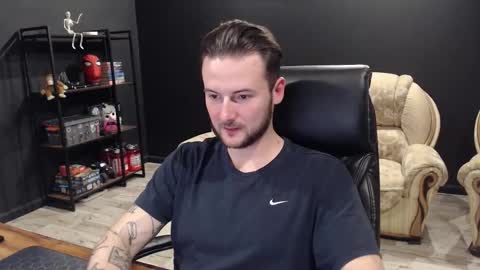 Snapshot of mihasikd chatting on 11/07/25, 02:50 Misha Winchester online show from 11/07/25, 02:50