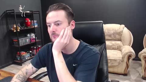 Snapshot of mihasikd chatting on 11/13/25, 08:46 Misha Winchester online show from 11/13/25, 08:46