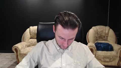 Snapshot of mihasikd chatting on 11/18/25, 01:59 Misha Winchester online show from 11/18/25, 01:59