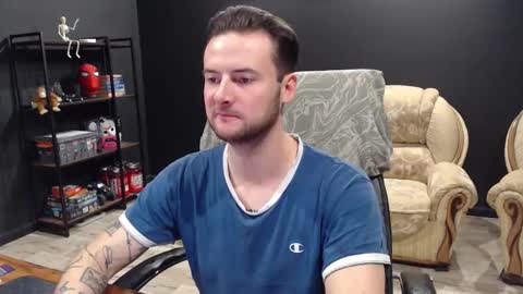 Snapshot of mihasikd chatting on 11/20/25, 06:13 Misha Winchester online show from 11/20/25, 06:13