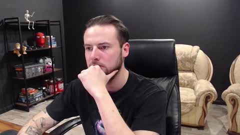 Snapshot of mihasikd chatting on 11/27/25, 09:11 Misha Winchester online show from 11/27/25, 09:11