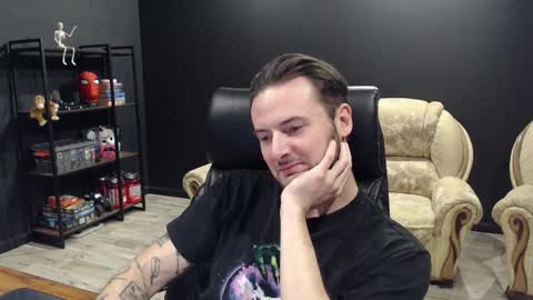 Snapshot of mihasikd chatting on 11/28/25, 07:05 Misha Winchester online show from 11/28/25, 07:05