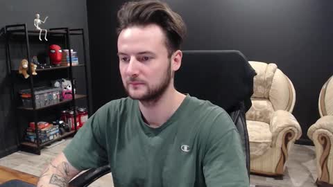 Snapshot of mihasikd chatting on 11/29/25, 07:11 Misha Winchester online show from 11/29/25, 07:11