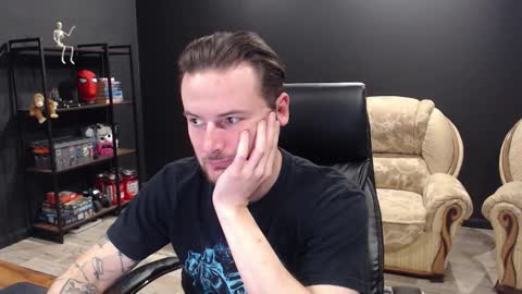 Snapshot of mihasikd chatting on 12/01/25, 10:31 Misha Winchester online show from 12/01/25, 10:31