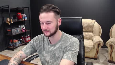 Snapshot of mihasikd chatting on 12/16/25, 09:14 Misha Winchester online show from 12/16/25, 09:14