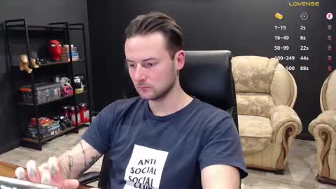 Snapshot of mihasikd chatting on 01/18/26, 06:01 Misha Winchester online show from 01/18/26, 06:01