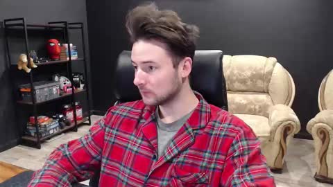 Snapshot of mihasikd chatting on 02/08/26, 07:01 Misha Winchester online show from 02/08/26, 07:01