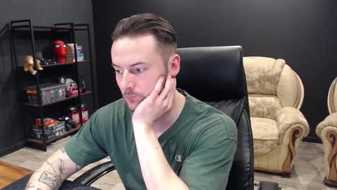 Snapshot of mihasikd chatting on 02/16/26, 11:06 Misha Winchester online show from 02/16/26, 11:06