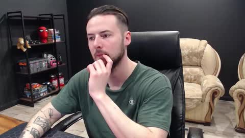 Snapshot of mihasikd chatting on 02/17/26, 09:39 Misha Winchester online show from 02/17/26, 09:39