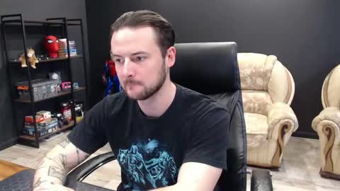 Snapshot of mihasikd chatting on 04/14/26, 08:31 Misha Winchester online show from 04/14/26, 08:31