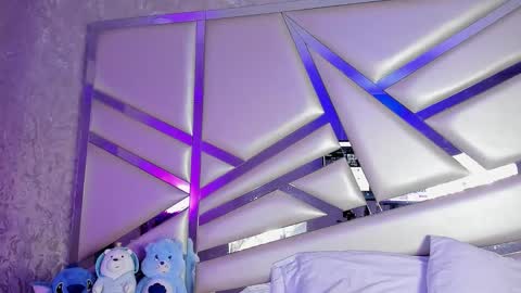 MIA 3 online show from 09/23/25, 03:20