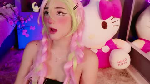 Snapshot of miia__baker chatting on 04/10/26, 12:10 online show from 04/10/26, 12:10