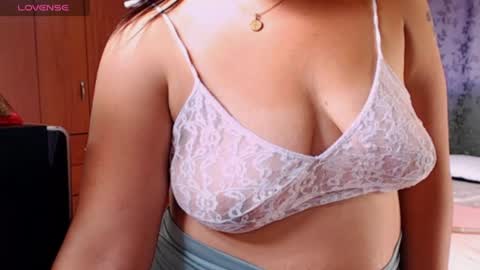 Snapshot of miia_big1boobs chatting on 07/14/26, 04:02 miia big1boobs online show from 07/14/26, 04:02