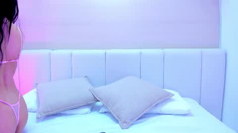 Snapshot of miia_blaze chatting on 06/27/26, 11:48 Mia online show from 06/27/26, 11:48