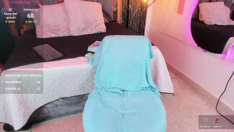miia_deluxe_ online show from 05/31/26, 02:20