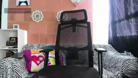 miia_lovve online show from 05/05/26, 07:00