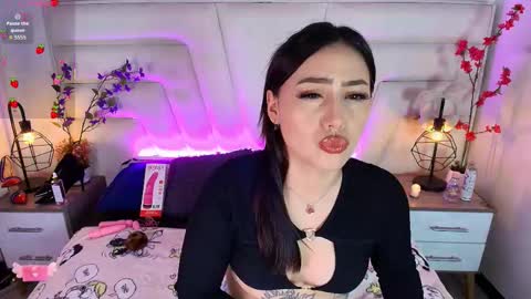 Miia Paris online show from 02/07/26, 05:22