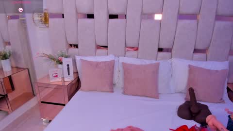 Miia Schwarz  online show from 01/17/25, 10:56