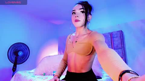   online show from 12/15/25, 08:40