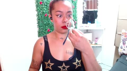 Snapshot of miia_spencer_ chatting on 12/06/24, 06:37 miia online show from 12/06/24, 06:37