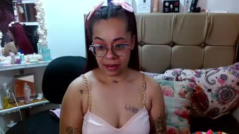Snapshot of miia_spencer_ chatting on 03/06/25, 05:14 miia online show from 03/06/25, 05:14